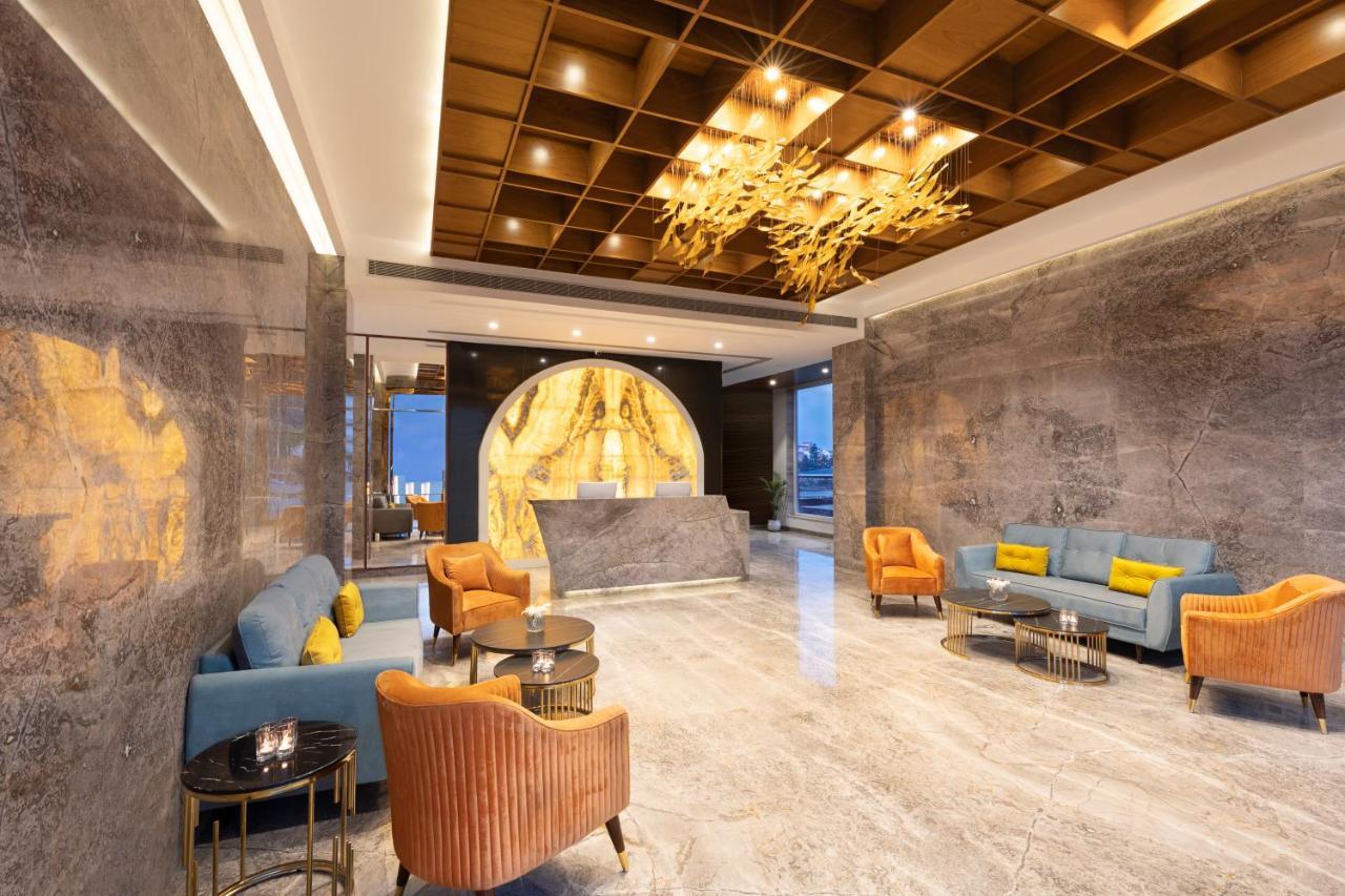 Clarion Hotel Dehradun Dış mekan fotoğraf