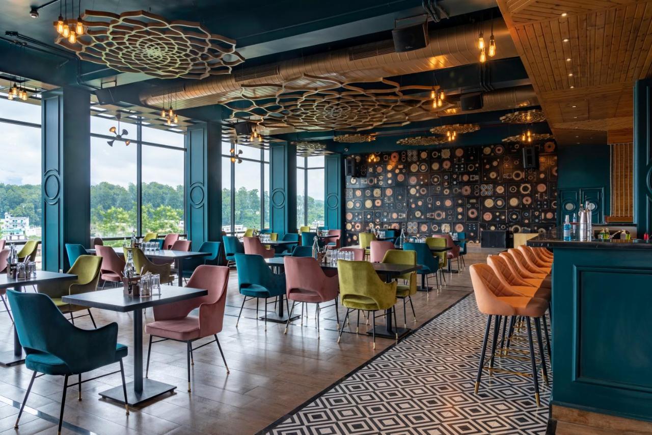 Clarion Hotel Dehradun Dış mekan fotoğraf