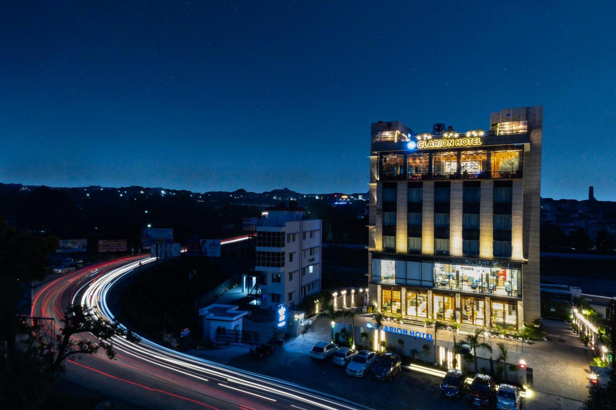Clarion Hotel Dehradun Dış mekan fotoğraf